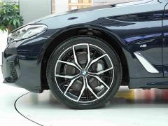 BMW 5 Series Facelift 530Li Luxury M Sport Package - ფოტო 19
