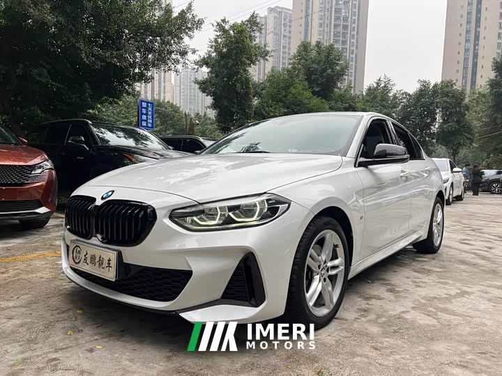 BMW 1 Series 120i M Sport Night Edition - автомобиль из Китая