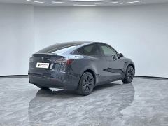 Tesla Model Y Rear-Wheel Drive - ფოტო 2