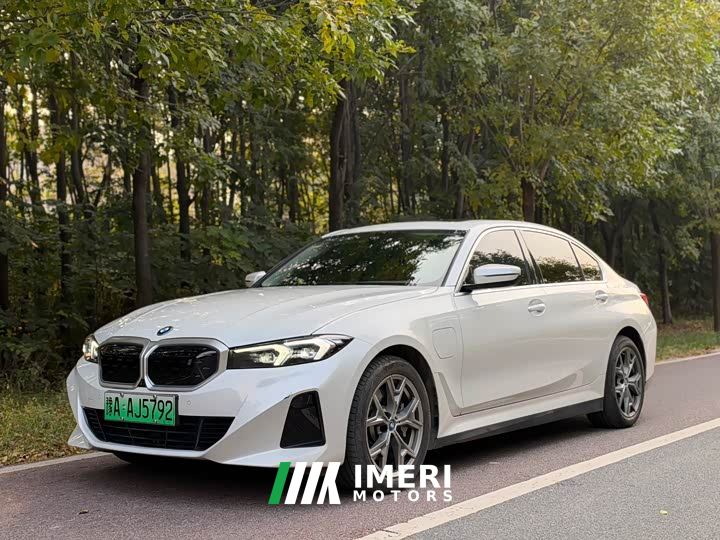 BMW i3 eDrive 35 L - автомобиль из Китая
