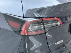 Tesla Model Y Rear-Wheel Drive - ფოტო 13