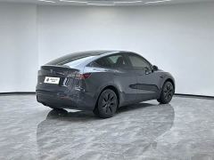 Tesla Model Y Rear-Wheel Drive - ფოტო 7