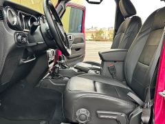 Jeep Wrangler 2.0T High Altitude Bahama Beach Pink Special Edition - фото 10