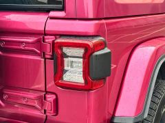 Jeep Wrangler 2.0T High Altitude Bahama Beach Pink Special Edition - фото 15