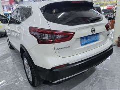 Nissan Qashqai 2.0L CVT XV Smart Comfort Edition - photo 4