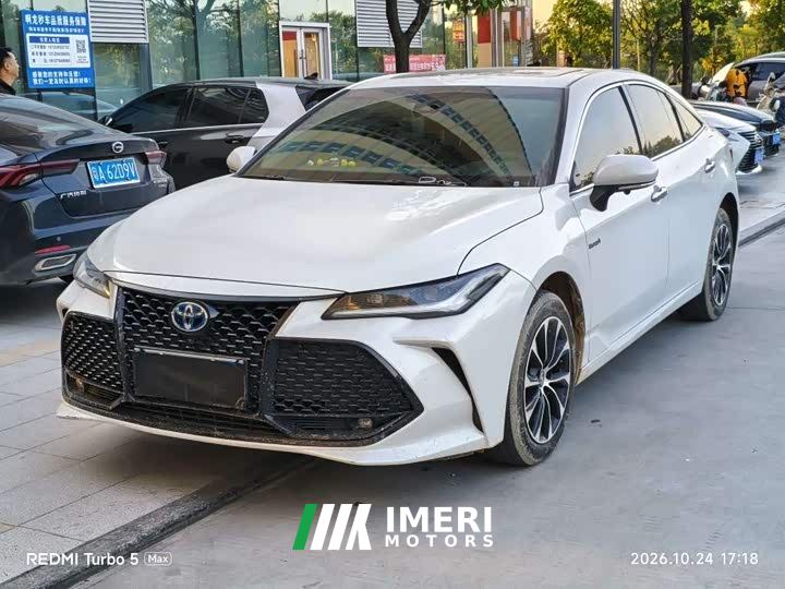 Toyota Avalon Hybrid 2.5L Luxury