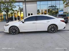 Toyota Avalon Hybrid 2.5L Luxury - ფოტო 3