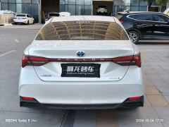 Toyota Avalon Hybrid 2.5L Luxury - ფოტო 8