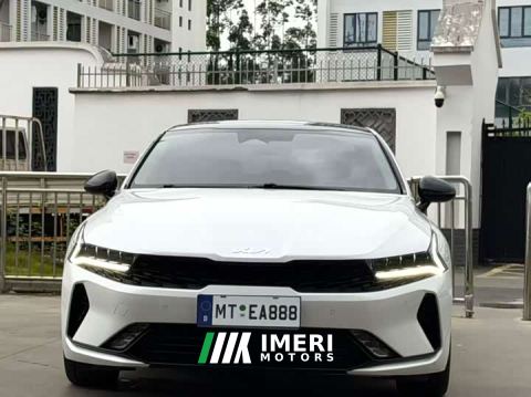 2022 Kia K5 270T CVVD Refresh Edition - автомобиль из Китая
