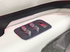 Voyah Dream Dreamer 9 PHEV Ultra - ფოტო 13