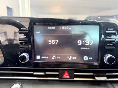 Hyundai Elantra 1.5L CVT GLX Elite - photo 16