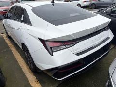 Hyundai Elantra 1.5L CVT GLX Elite - ფოტო 13