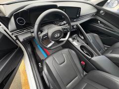 Hyundai Elantra 1.5L CVT GLX Elite - ფოტო 7