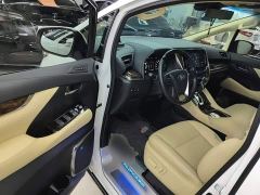Toyota Alphard Hybrid 2.5L Luxury - photo 15