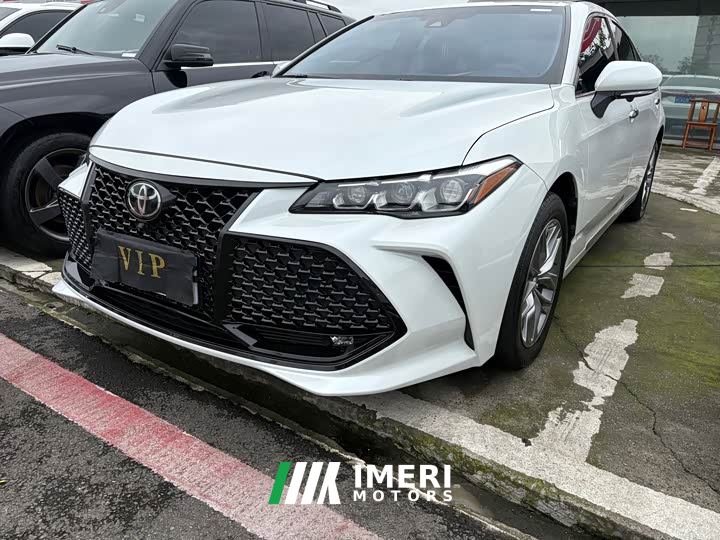 Toyota Avalon 2.0L Luxury China VI - ავტომობილი ჩინეთიდან