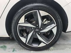 Hyundai Elantra 1.5L CVT Luxury - ფოტო 7