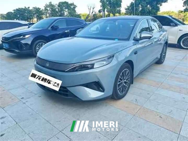 BYD Qin MAX EV 530KM Beyond Edition - автомобиль из Китая