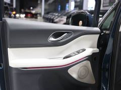 Voyah Lantu Dreamchaser PHEV AWD Luxury Qiankun Edition - ფოტო 11