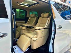 Toyota Alphard Hybrid 2.5L Premium Edition - ფოტო 7