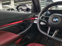 BMW 5 Series 525Li M Sport Package - ფოტო 14