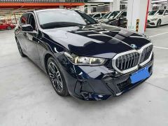BMW 5 Series 525Li M Sport Package - ფოტო 3