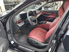 BMW 5 Series 525Li M Sport Package - ფოტო 5