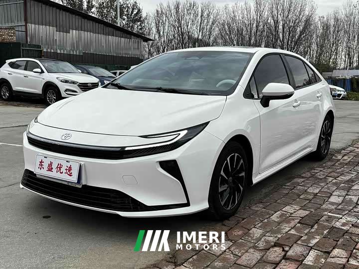 Toyota Corolla 1.8L Hybrid Elite - автомобиль из Китая
