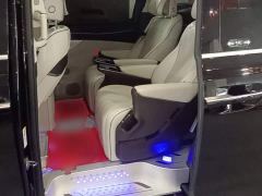 Denza D9 DM-i 980 Four-Wheel Drive Premium - фото 16