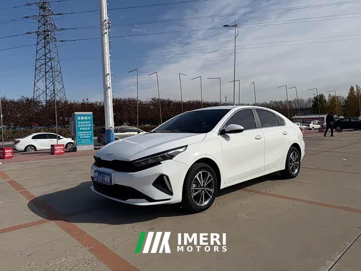 Kia K3 1.5L CVT Comfort Edition - car from China