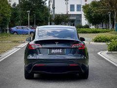 Tesla Model Y Rear-Wheel Drive - ფოტო 8