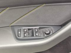 Volkswagen CC 380TSI Eye-Catching Edition - фото 9