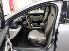 BYD Qin PLUS Glory Edition DM-i 55KM Leading - фото 10