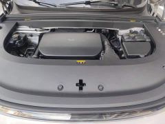 Li Auto L6 Pro - ფოტო 16
