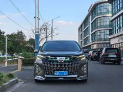 Toyota Sienna 2.5L Hybrid Comfort Edition - фото 2