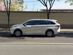 Toyota Sienna 2.5L Hybrid Luxury - photo 7