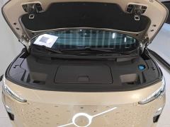 Volvo EM90 Ultra Six-Seater - ფოტო 19