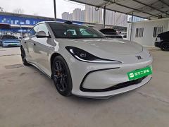 IM Motors Zhiji L6 Max Standard Edition - photo 3