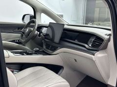 Denza D9 EV 620 Premium - ფოტო 17