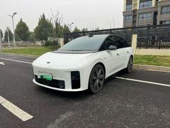 Li Auto i6 Four-Wheel Drive Standard Edition - фото 1