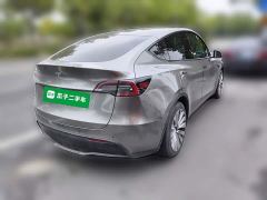 Tesla Model Y Long Range All-Wheel Drive - ფოტო 4