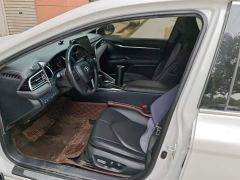 Toyota Camry 2.0G Luxury - ფოტო 9
