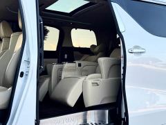 Toyota Alphard Hybrid 2.5L Luxury - фото 14