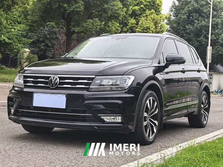 Volkswagen Tiguan L 330TSI Automatic FWD R-Line Comfort Edition