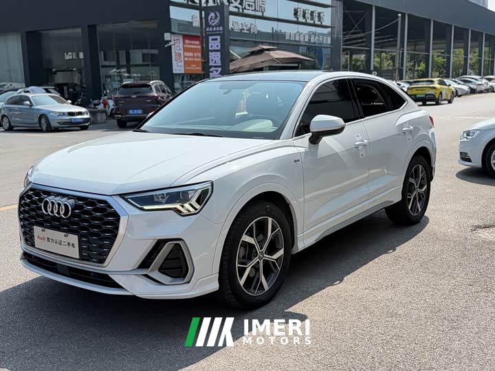 Audi Q3 Sportback 40 TFSI Fashion Edition - автомобиль из Китая