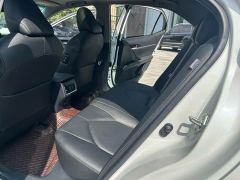 Toyota Camry 2.5G Luxury - ფოტო 11