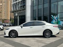 Toyota Camry 2.5G Luxury - ფოტო 3
