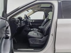 Ford Explorer EcoBoost 285 AWD Titanium 7-Seater - ფოტო 10