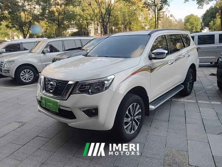 Nissan Tuouda 2.5L XL Upper Automatic 2WD Luxury Edition