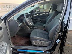 Volkswagen Passat Outstanding Edition 380TSI Dragon Ascendant Version - ფოტო 10