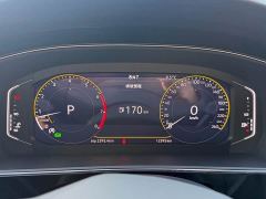 Volkswagen Passat Outstanding Edition 380TSI Dragon Ascendant Version - ფოტო 11